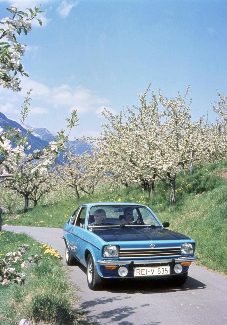  Opel Kadett Coupe SR (C) 1973 года  (фото 12 из 20)